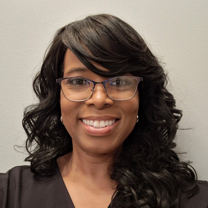 Kenya  L. Photo